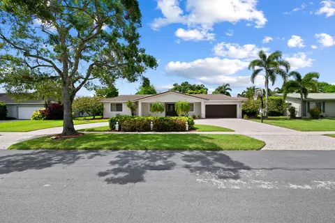 5720 SW 7th St, Plantation, FL 33317