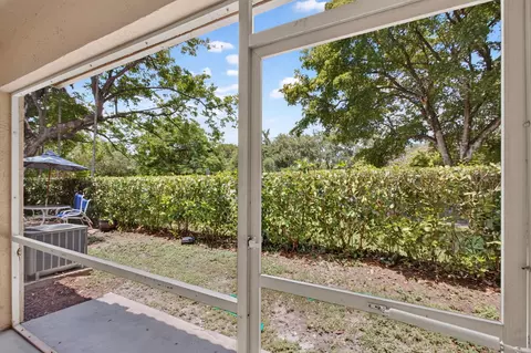 11451 Lakeview Dr #3A, Coral Springs, FL 33071