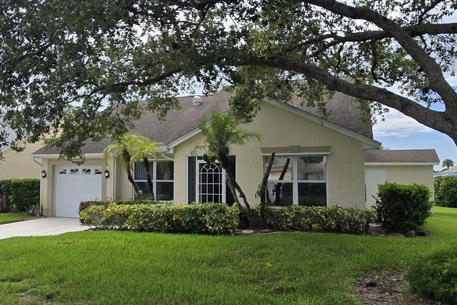 1065 NW Tuscany Dr, Port Saint Lucie, FL 34986