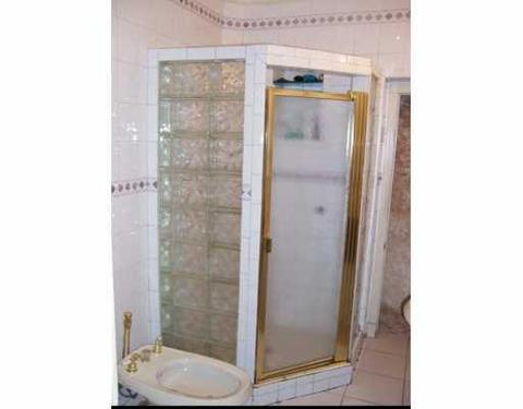 Undisclosed, Miami, FL 33155 photo 4