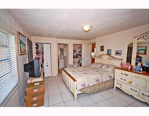 258 E 46 St, Hialeah, FL 33013 photo 4