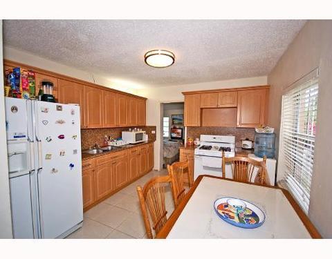 258 E 46 St, Hialeah, FL 33013 photo 7