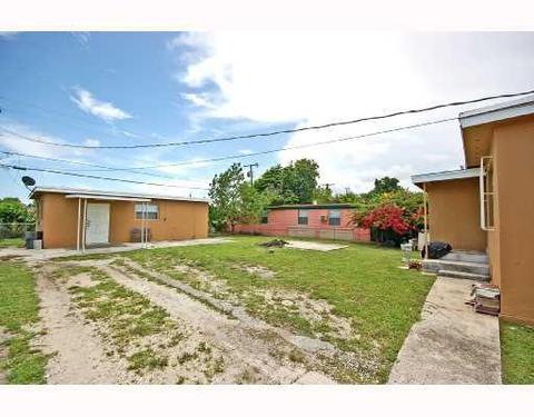 258 E 46 St, Hialeah, FL 33013 photo 2