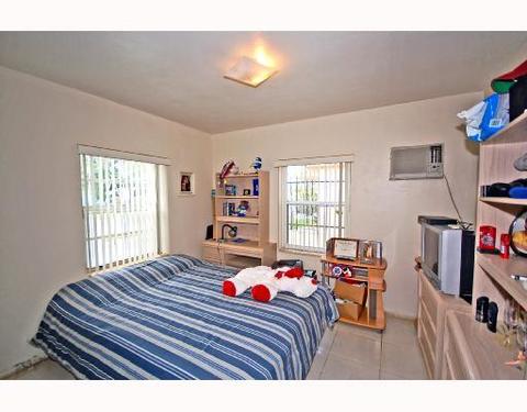 258 E 46 St, Hialeah, FL 33013 photo 3