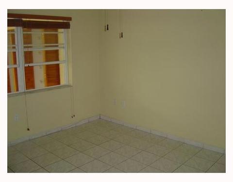 2853 W 73 Te, Hialeah, FL 33018 photo 3