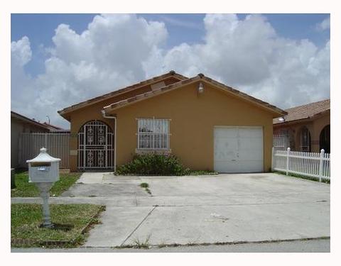 2853 W 73 Te, Hialeah, FL 33018 photo 1