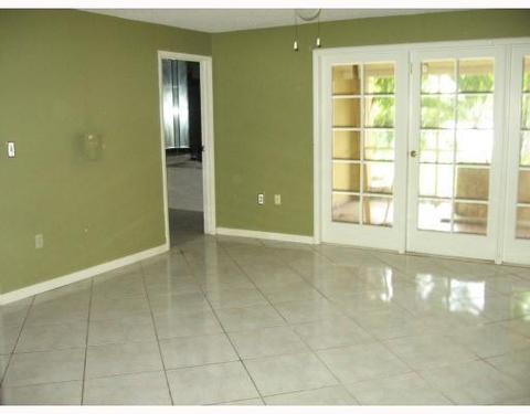 6380 W 14 Ave, Hialeah, FL 33012 photo 3