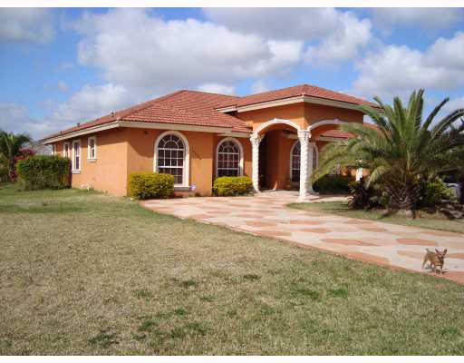 22950 SW 182 Ave, Miami, FL 33170 photo 1