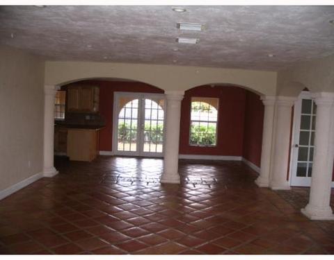 Undisclosed, Miami, FL 33175 photo 12