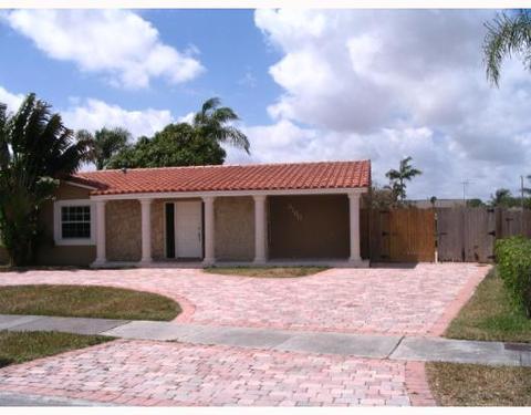 Undisclosed, Miami, FL 33175 photo 1
