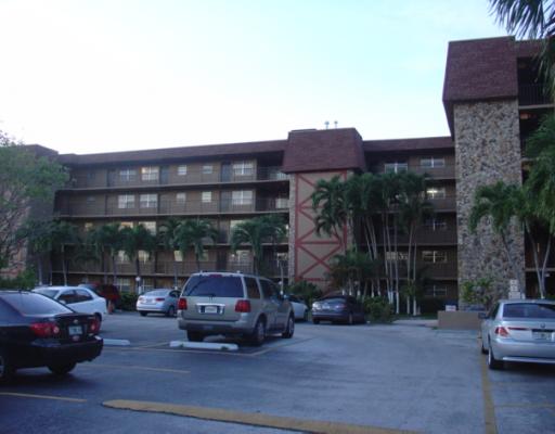 6575 W 4 Ave #302, Hialeah, FL 33012 photo 1