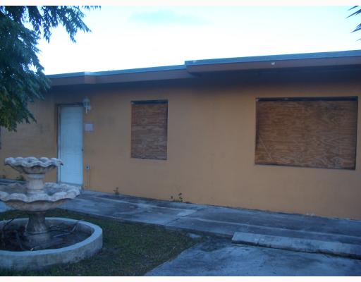 532 E 26 St, Hialeah, FL 33013 photo 3