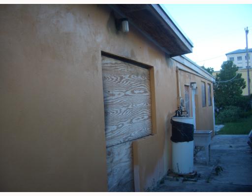 532 E 26 St, Hialeah, FL 33013 photo 4