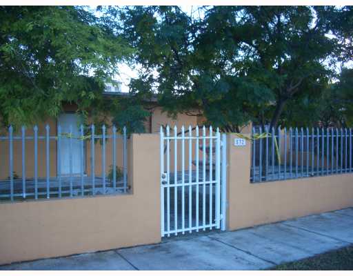 532 E 26 St, Hialeah, FL 33013 photo 2