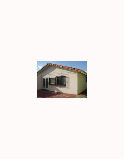 2908 W 68 Pl, Hialeah, FL 33016 photo 2
