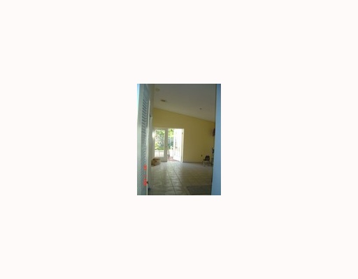 2908 W 68 Pl, Hialeah, FL 33016 photo 6