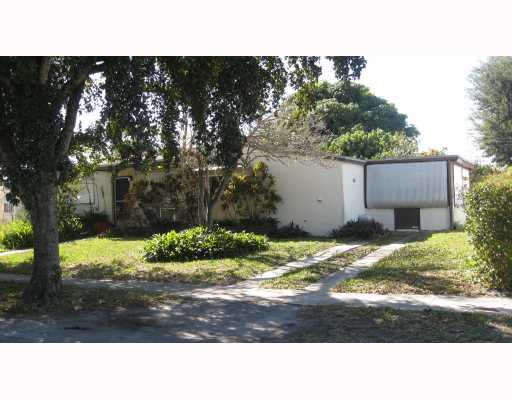 6720 W 11 Ave, Hialeah, FL 33012 photo 1