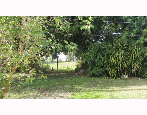 6720 W 11 Ave, Hialeah, FL 33012 photo 2