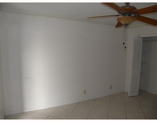 170 E Horizons 2060 #206, Boynton Beach, FL 33435 photo 6