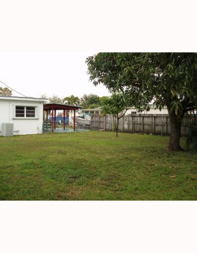 330 W 45 St, Hialeah, FL 33012 photo 5