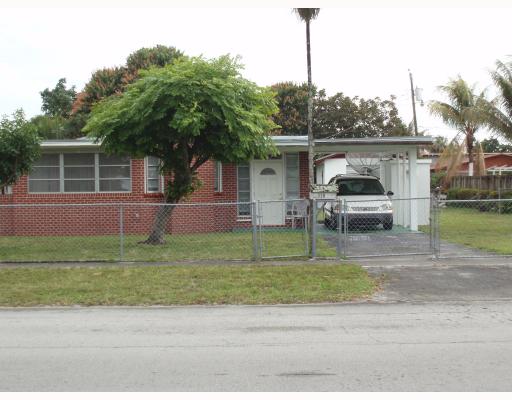 330 W 45 St, Hialeah, FL 33012 photo 1