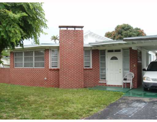 330 W 45 St, Hialeah, FL 33012 photo 2