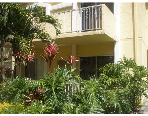 18101 NW 68 Ave #e-103, Hialeah, FL 33015 photo 1