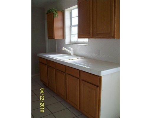 190 W 64 St, Hialeah, FL 33012 photo 3