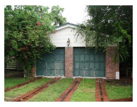 1355 Biscaya Dr, Surfside, FL 33154 photo 14