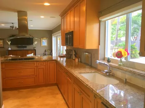 2445 SE 8th St, Pompano Beach, FL 33062 photo 16