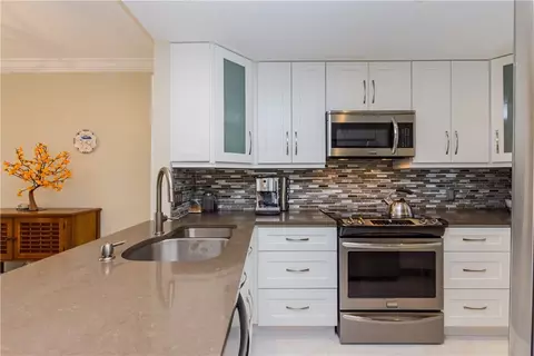 700 Pine Dr #103, Pompano Beach, FL 33060 photo 8