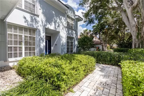 2850 Hampton Cir E, Delray Beach, FL 33445 photo 24