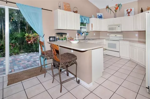 2910 E Sable Cir, Margate, FL 33063 photo 8