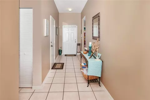 2910 E Sable Cir, Margate, FL 33063 photo 4