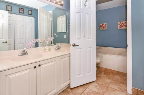 2910 E Sable Cir, Margate, FL 33063 photo 16