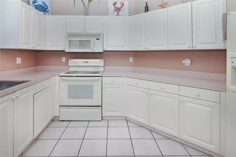 2910 E Sable Cir, Margate, FL 33063 photo 10