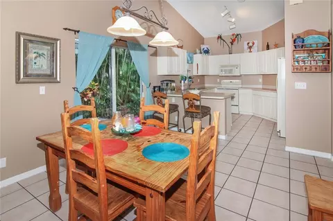 2910 E Sable Cir, Margate, FL 33063 photo 13