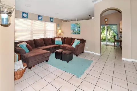 2910 E Sable Cir, Margate, FL 33063 photo 5