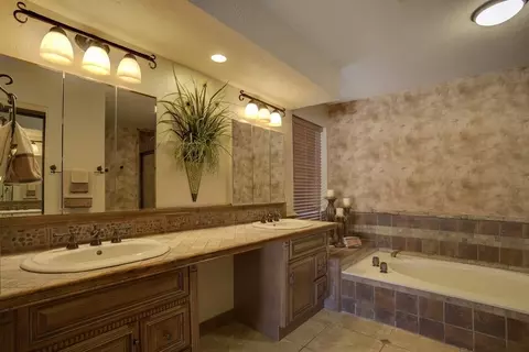 1922 E Caroline Ln, Tempe, AZ 85284 photo 11