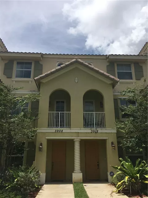 3908 Laurel Ln, Coconut Creek, FL 33073 photo 1