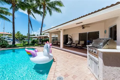 1920 E Terra Mar Dr, Pompano Beach, FL 33062 photo 13