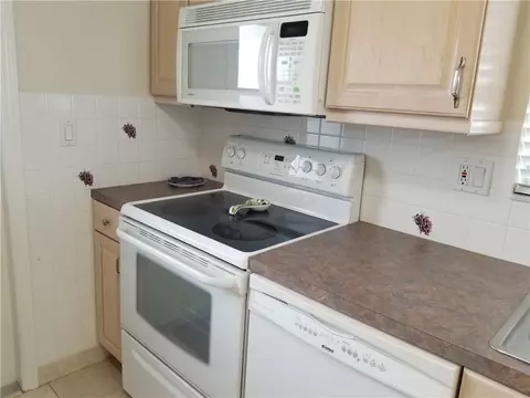 801 Pine Dr #10, Pompano Beach, FL 33060 photo 22