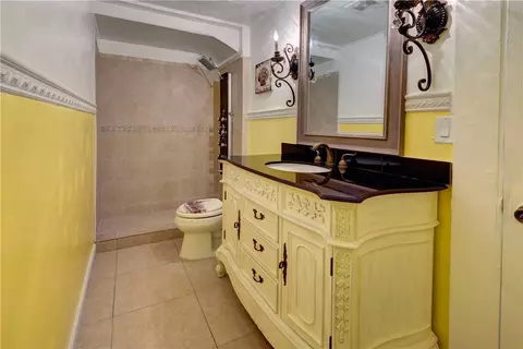 626 NE 3rd Ave, Pompano Beach, FL 33060 photo 11