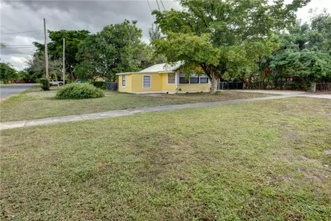 626 NE 3rd Ave, Pompano Beach, FL 33060 photo 26
