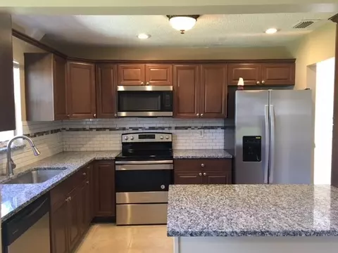 7 NE 45th St, Pompano Beach, FL 33064 photo 2