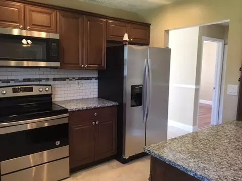 7 NE 45th St, Pompano Beach, FL 33064 photo 3