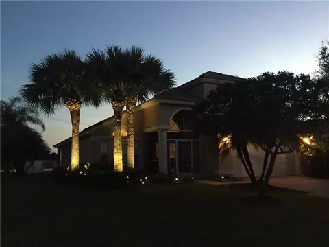 937 SE Westminster Pl, Stuart, FL 34997 photo 2