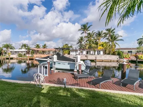 131 SE 9th Ct, Pompano Beach, FL 33060 photo 18