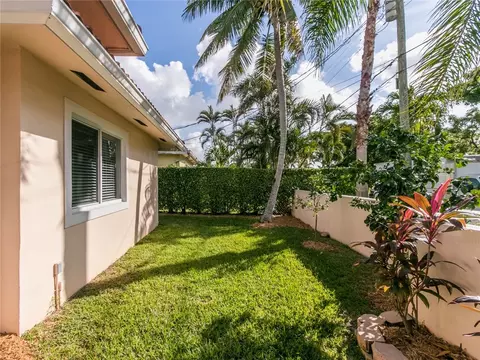 131 SE 9th Ct, Pompano Beach, FL 33060 photo 12