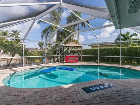 131 SE 9th Ct, Pompano Beach, FL 33060 photo 14